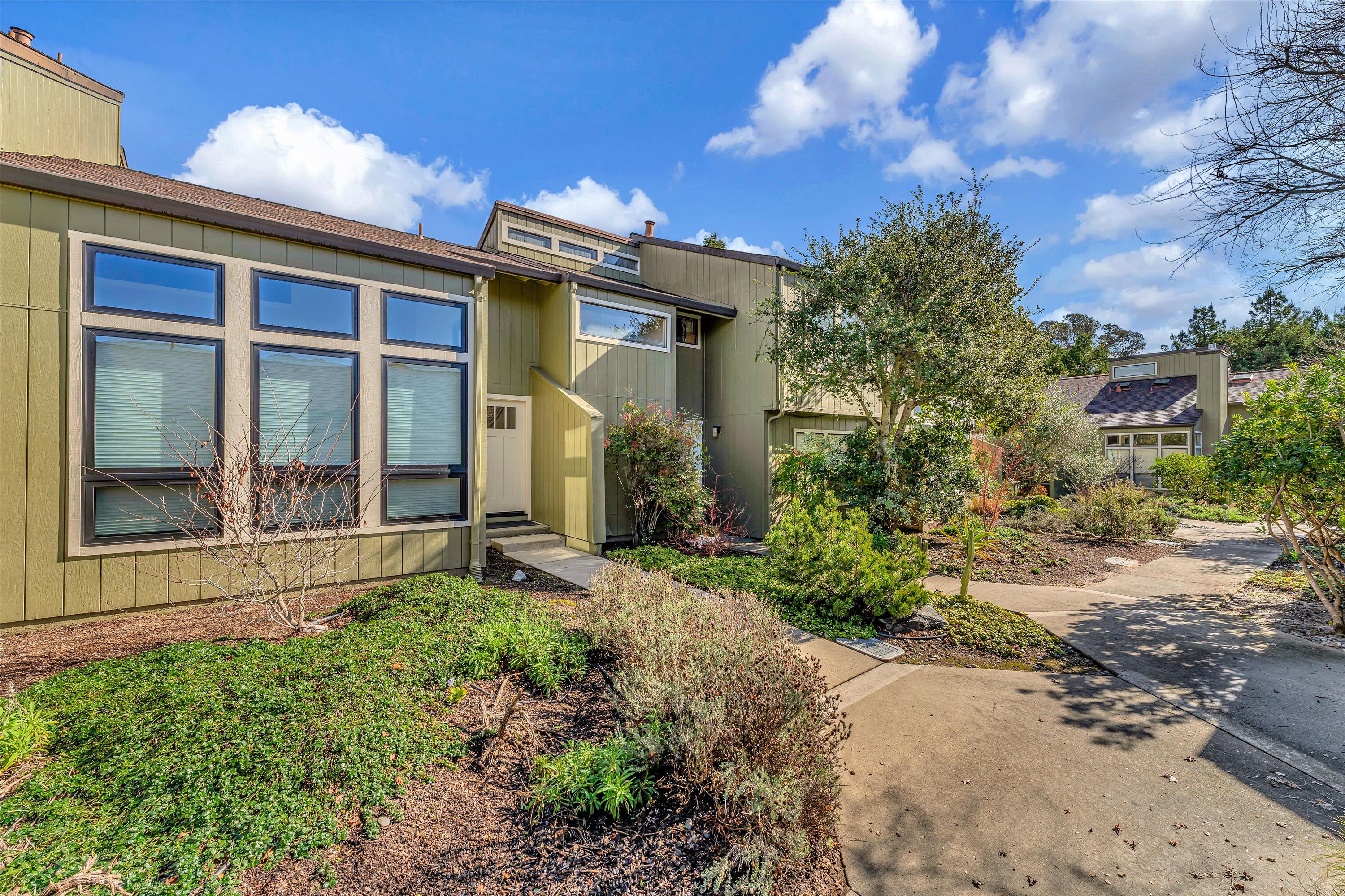 2703 Subec Lane